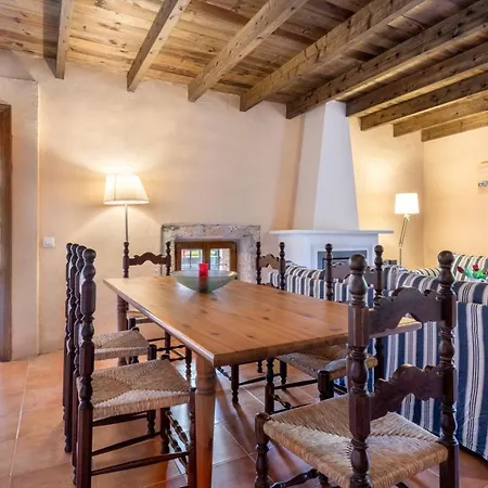 Son Vivot Country house *