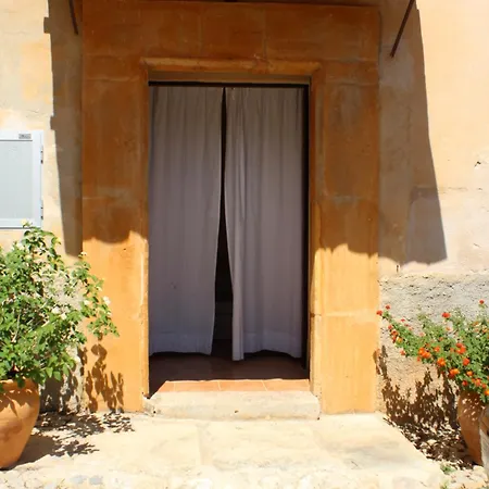 Son Vivot Country house